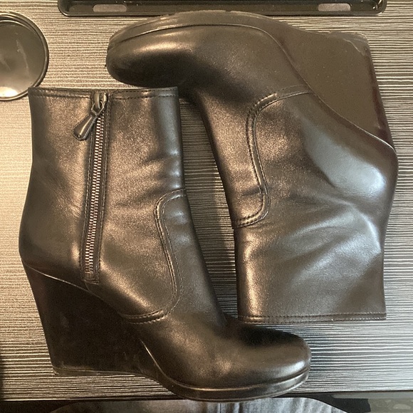 Prada black leather wedge booties - Picture 2 of 4